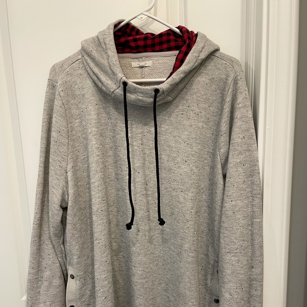 Maurices sweater